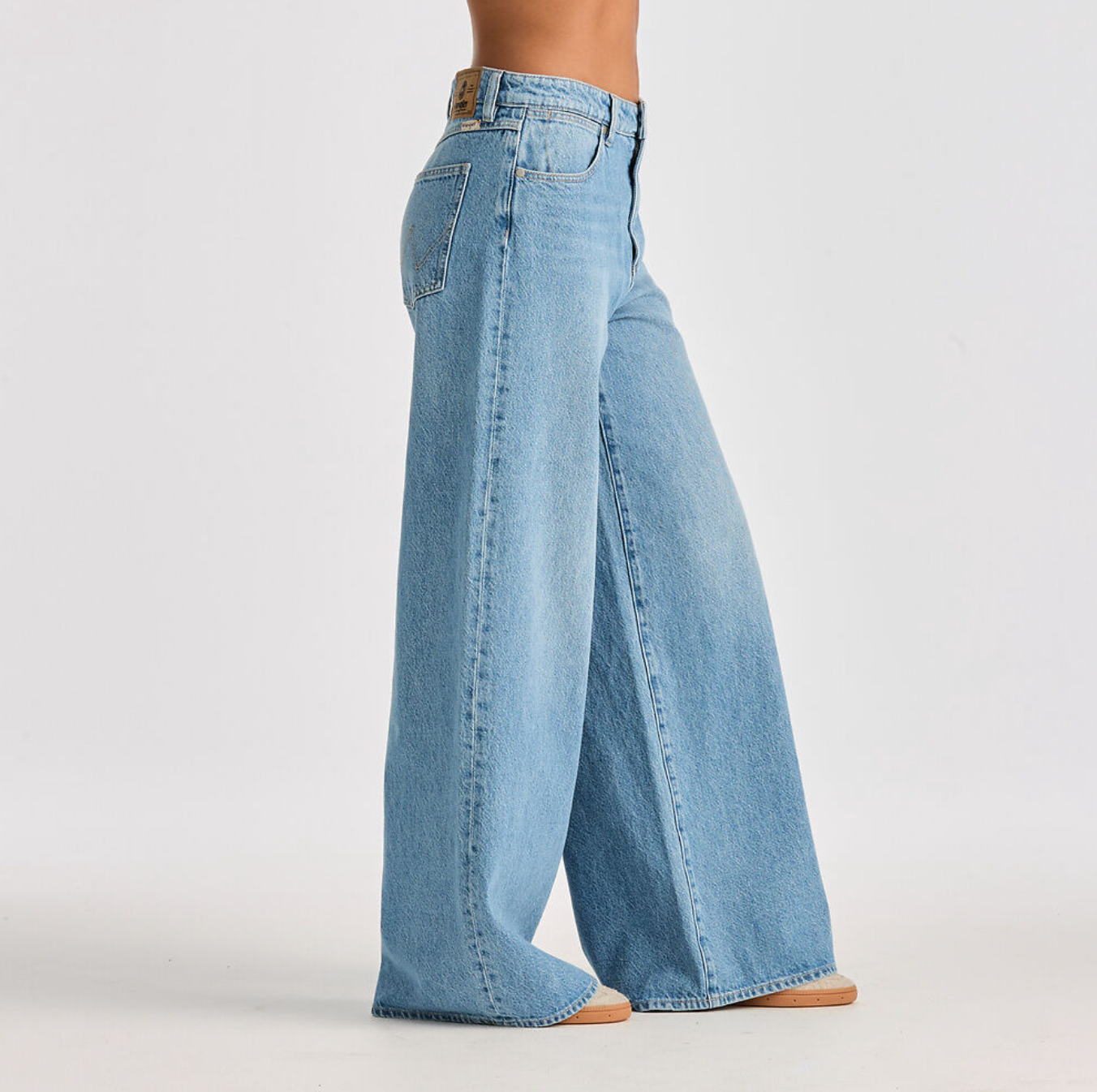 Wrangler Women’s Mid Stevie Jean