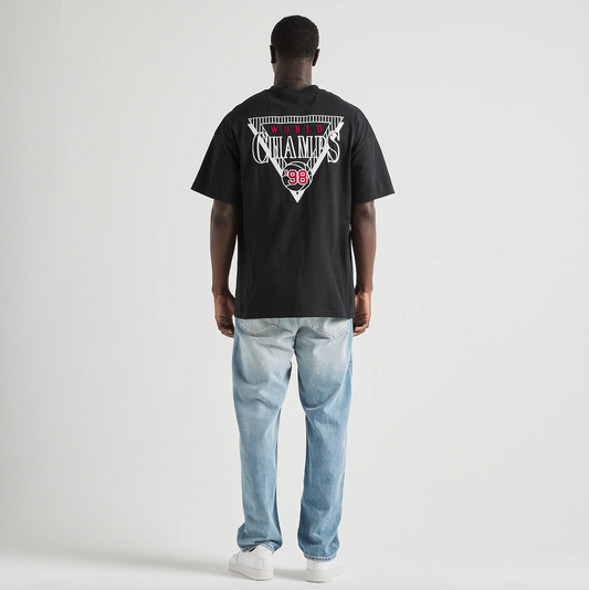 Mitchell & Ness Champs Tee Bulls