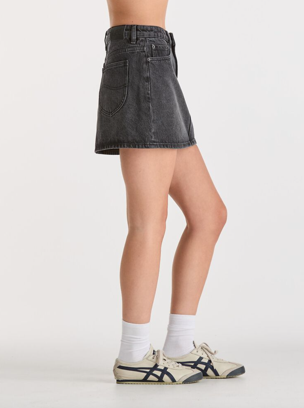 Lee Women's Relaxed Mini Skirt